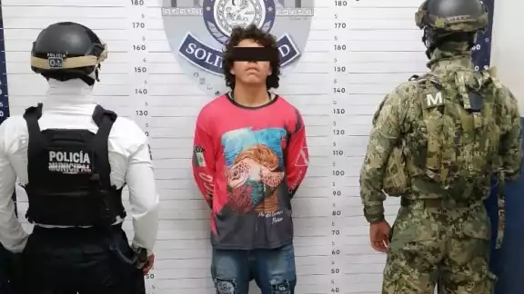 Los dos presuntos narcomenudistas fueron puestos a disposición de la FGE Los dos presuntos narcomenudistas fueron puestos a disposición de la FGE