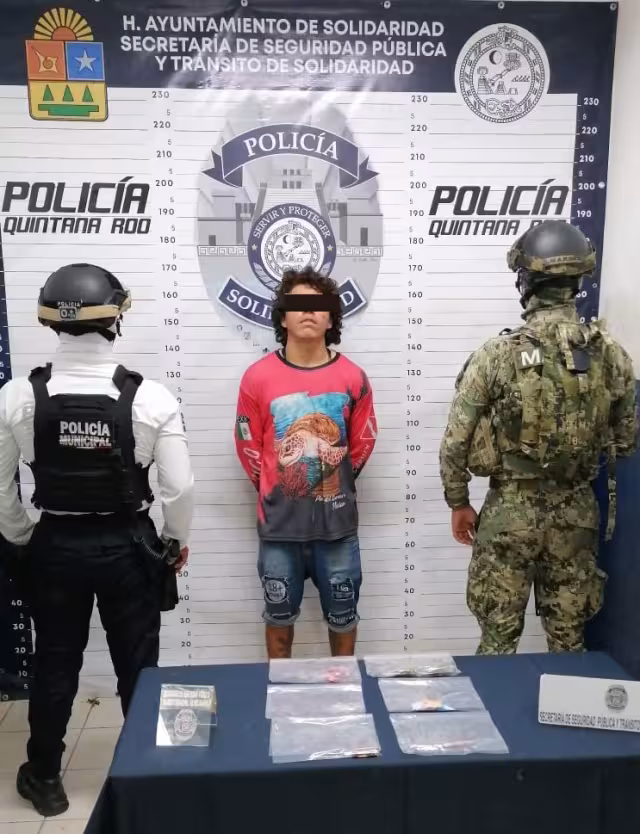 Los dos presuntos narcomenudistas fueron puestos a disposición de la FGE