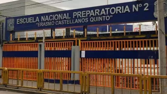 La estudiante convulsionó, se desvaneció y murió, de acuerdo a algunas versiones