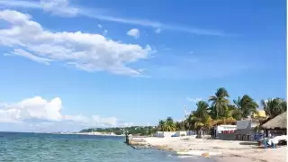 Las playas de Campeche continúan cerradas desde el pasado 17 de marzo Foto: Google