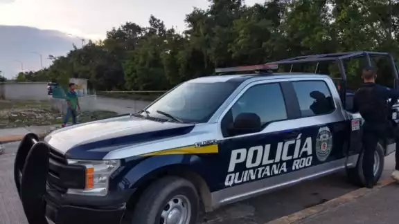 Los responsables van a bordo de una camioneta tipo Van de turismo con la pequeña víctima Los responsables van a bordo de una camioneta tipo Van de turismo con la pequeña víctima