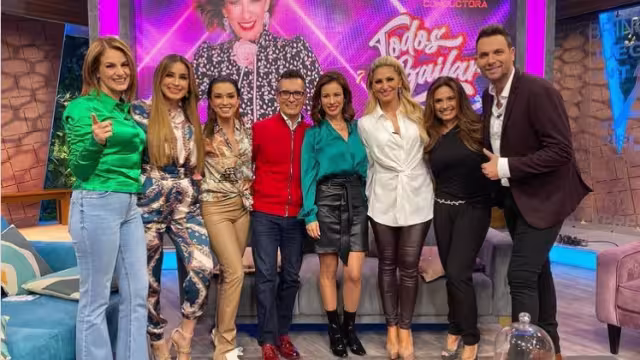 Ingrid Coronado regresó a TV Azteca para conducir “Todos a bailar”
