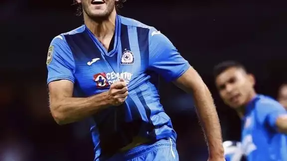 Santiago Giménez se ha convertido en referente del Cruz Azul y actualmente es el mejor delantero mexicano de la Liga MX Santiago Giménez se ha convertido en referente del Cruz Azul y actualmente es el mejor delantero mexicano de la Liga MX