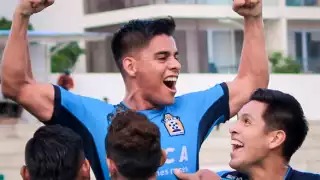 Erick Ubaldo Bustos llegó a 4 goles que lo tienen de líder de goleo en la Liga Premier