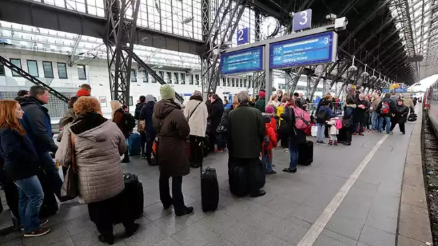 Los individuos, de 24 y 25 años, fueron sometidos en primera instancia a un control de identidad durante la madrugada del sábado
