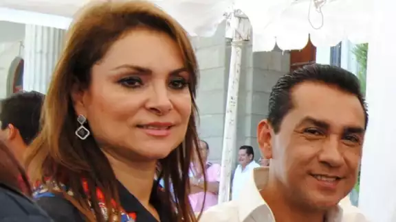 El exalcade y su esposa tiene una nueva órden de aprehensión El exalcade y su esposa tiene una nueva órden de aprehensión