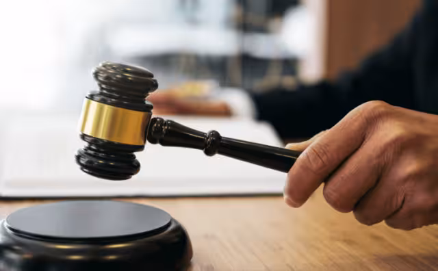 Profesor es sentenciado a ejecución por abuso sexual de alumnas de secundaria en China