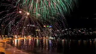 Esta es la Razón de recibir rel Año Nuveo en la Playa en Cancún