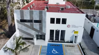 Sujeto armado es detenido tras intentar agredir a una embarazada y a sus hijos en Villamadero