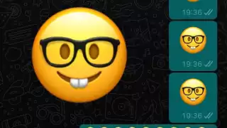 Este es el significado del emoji de la carita nerd con lentes en WhatsApp
