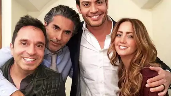 Andrea Legarreta se sinceró con el Escorpión Dorado y hablo sobre su historia en el programa ‘Hoy’ Andrea Legarreta se sinceró con el Escorpión Dorado y hablo sobre su historia en el programa ‘Hoy’