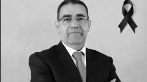 El gremio del periodismo está de luto, debido a que esta tarde, el conductor radiofónico Javier López Díaz perdió la vida a causa de un infarto