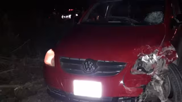 El auto quedó seriamente dañado
