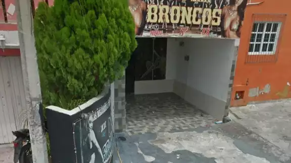 Clausuran el bar Broncos Clausuran el bar Broncos