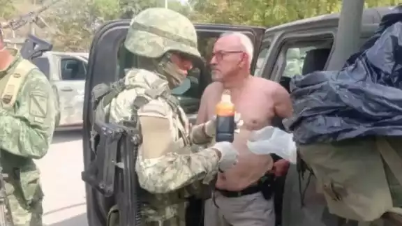 Hipólito Mora denunció un ataque por parte de Sicarios