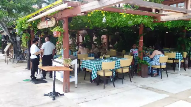 En diciembre pasado fue la primera temporada que algunos restaurantes de Playa del Carmen alcanzaron el 100% de afluencia desde que inició la pandemia