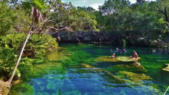 La belleza de sus aguas cristalinas son uno de sus atractivos