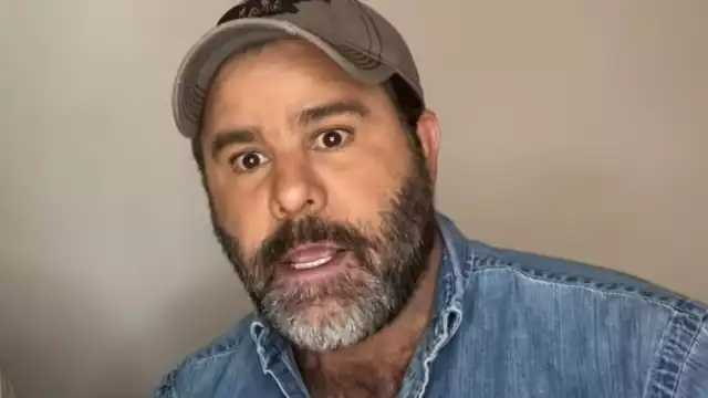 El ex timbiriche, Eduardo capetillo celebró el día del padre con su esposa Biby Gaytán y sus hijos menores en Izamal