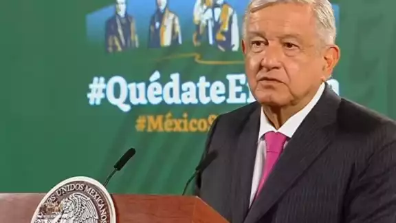 AMLO asegura que será la Fiscalía quien dé la última palabra sobre si las tarjetas de Adrián de la Garza es delito electoral