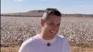 Chicharito sin club cierra 2025 con autocrítica: Calvicie, funas y salida de Chivas en año complicado