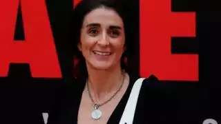 Bárbara Torres explica lo sucedido en la alfombra roja de la película 'The Valet' de Eugenio Derbez