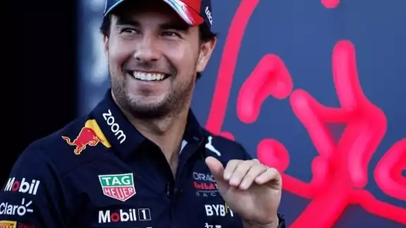 Checo Pérez tiene el compromiso de proclamarse campeón ante más de 110 mil espectadores