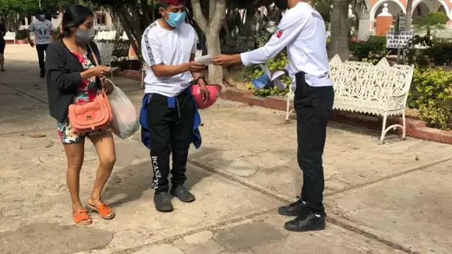 El propósito de la actividad es informar a las personas lo que deben y que no deben hacer cuando manipulan explosivos para entretenimiento y festividades