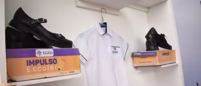 Más de mil 280 trabajadores del sector textil elaboran las prendas del programa Impulso Escolar