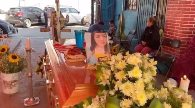 Vania fue asesinada el 26 de marzo por su pareja en la alcaldía Álvaro Obregón, su madre pide a las autoridades que se haga justicia.
