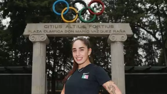 La pentatleta mexicana Tamara Vega interpuso una denuncia de hechos contra su ex entrenador Sergio ”N”, por el delito de pederastía.
La pentatleta mexicana Tamara Vega interpuso una denuncia de hechos contra su ex entrenador Sergio ”N”, por el delito de pederastía.
