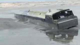 El narcosubmarino fue hallado a las orillas del mar en la provincia de Esmeralda en Ecuador