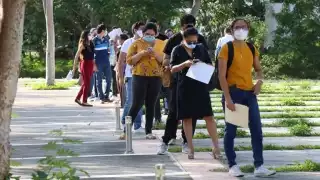 El médico señaló que deberán de pasar unos días para habituarse al nuevo ambiente educativo en las escuelas de Yucatán