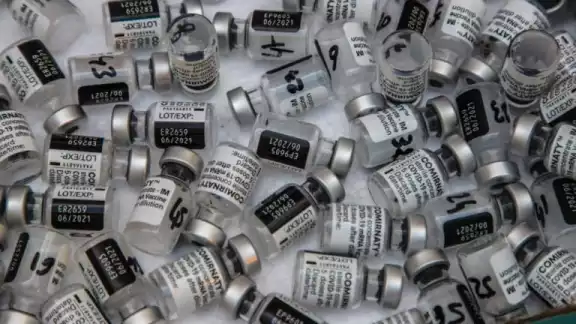 Las vacunas contra el COVID-19 pueden ser menos efectivas frente a o´micron: OMS Las vacunas contra el COVID-19 pueden ser menos efectivas frente a o´micron: OMS