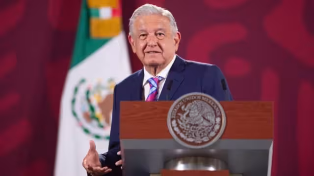 El presidente AMLO aseguró que ya tienen un plan B en caso de que reforma eléctrica no sea aprobada