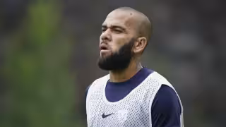 Dani Alves pierde demanda contra Pumas y deberá pagar 2.25 mdd
