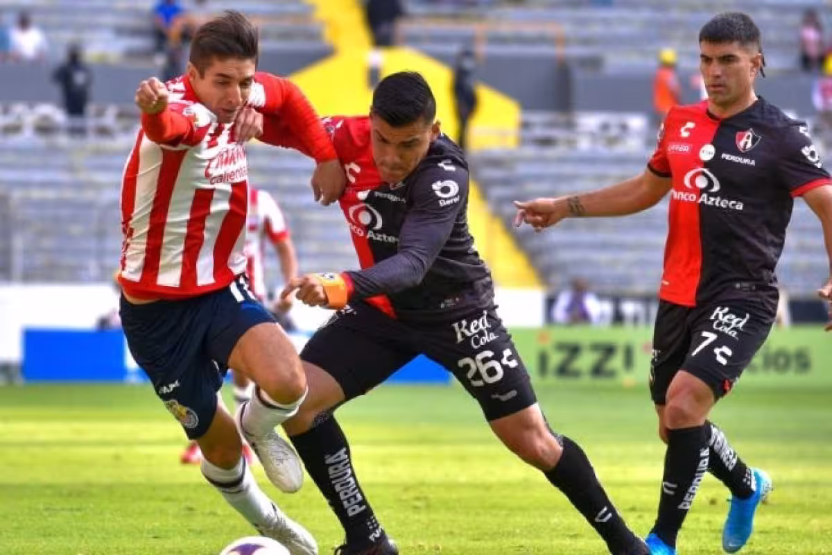 Chivas vs Atlas: Mira en vivo el Clásico Tapatío de la Liga MX - PorEsto
