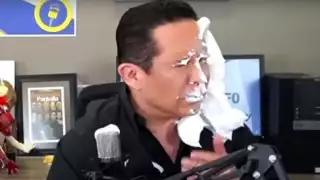 Gustavo da su opinion sobre el pastelazo de Rey Grupero