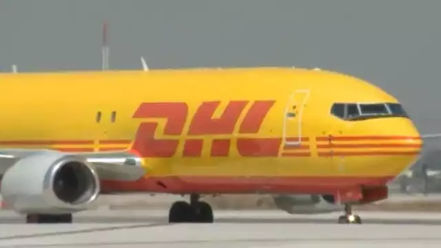 Primer avión de DHL aterriza en el AIFA
