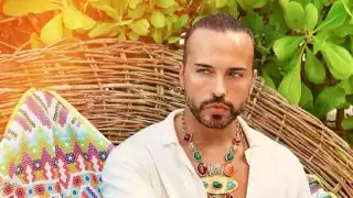 Apio reveló que no es gay pero sí se siento atraído por el el cuerpo del hombre y de la mujer