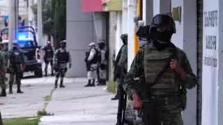 En la zona se mantiene un fuerte despliegue de elementos de la Secretaría de Seguridad Pública y de la Secretaría de la Defensa Nacional