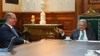 AMLO asistió a evento de empresarios con Carlos Slim y poco después recibió a Larry Fink, de BlackRock, en Palacio Nacional