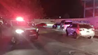Hombres armados dispararon contra vinatería en SLP