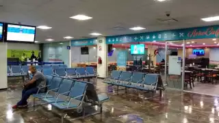 ¿Qué hacer cuando una aerolínea cancela tu vuelo? Estos son tus derechos