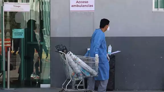 Trabajador de limpieza violó a mujer de 75 años en área COVID-19 en hospital del ISSSTE Trabajador de limpieza violó a mujer de 75 años en área COVID-19 en hospital del ISSSTE