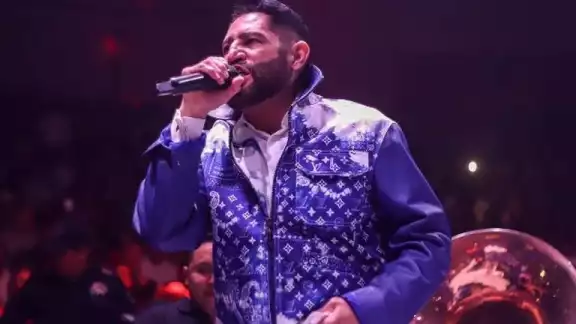 En un video de Instagram, el cantante informó cómo se encuentra tras el accidente; el hecho ocurrió en la carretera que va de Tepic a Mazatlán. En un video de Instagram, el cantante informó cómo se encuentra tras el accidente; el hecho ocurrió en la carretera que va de Tepic a Mazatlán.