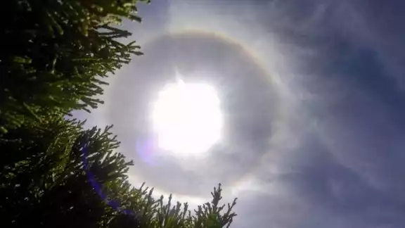 El halo solar siempre ha sido relacionado a fenómenos naturales