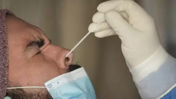 En algunos estados han regresado los módulos para prubas rápidas ante el aumento de casos de COVID-19. Foto: Cuartoscuro