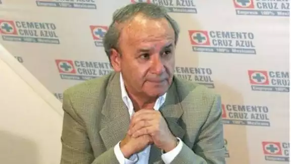 Quien manejara La Cruz Azul a sus antojos ahora se enfrenta a una orden de captura