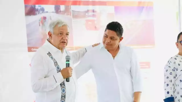 Se espera que López Obrador pase la noche en la Huasteca Potosína
