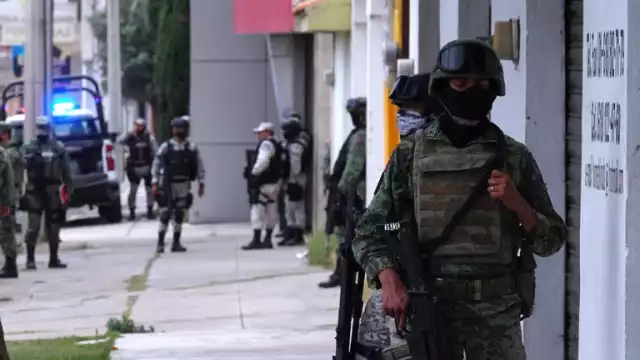 En la zona se mantiene un fuerte despliegue de elementos de la Secretaría de Seguridad Pública y de la Secretaría de la Defensa Nacional